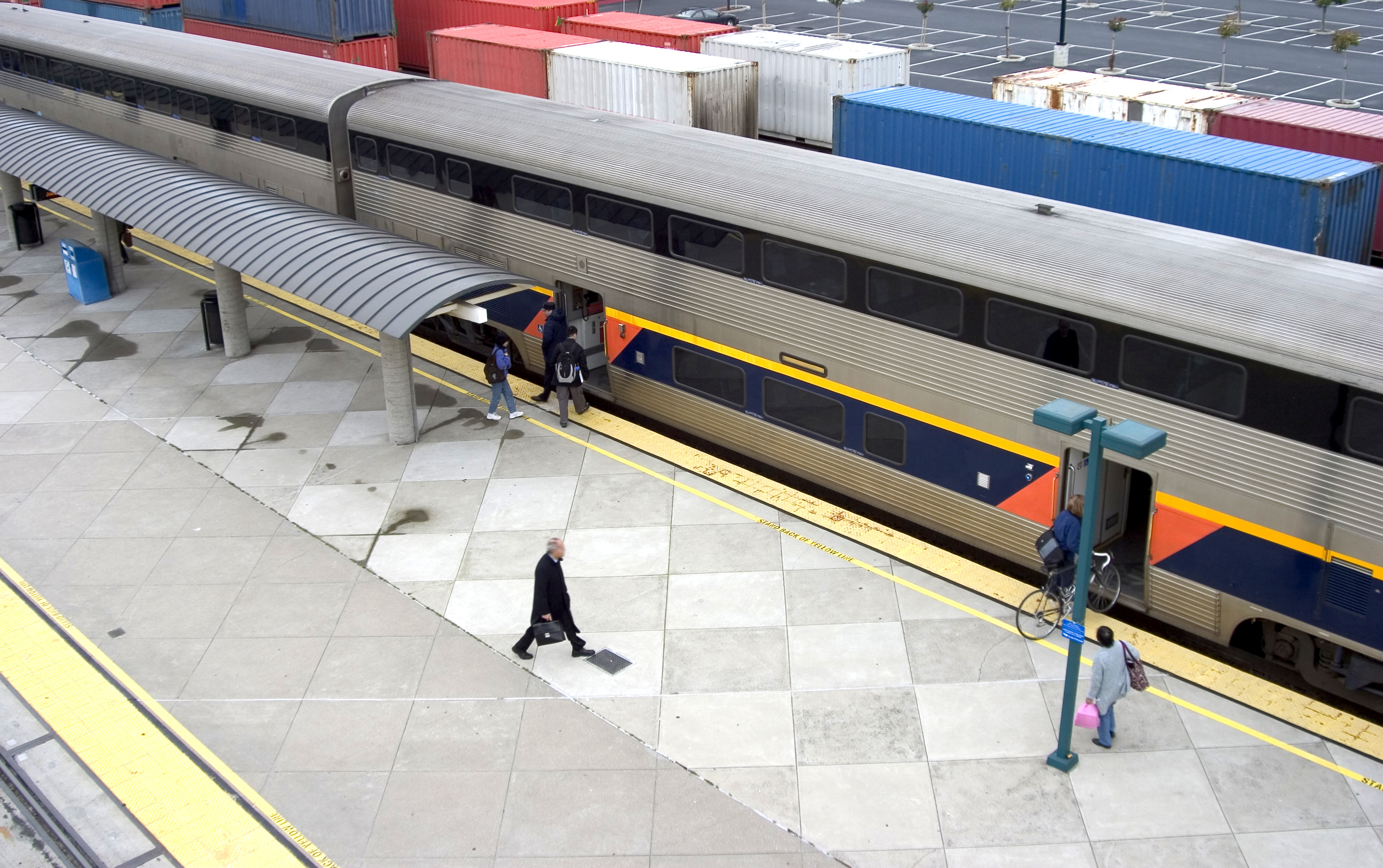 Emeryville train station